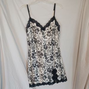Silky lace lingerie top